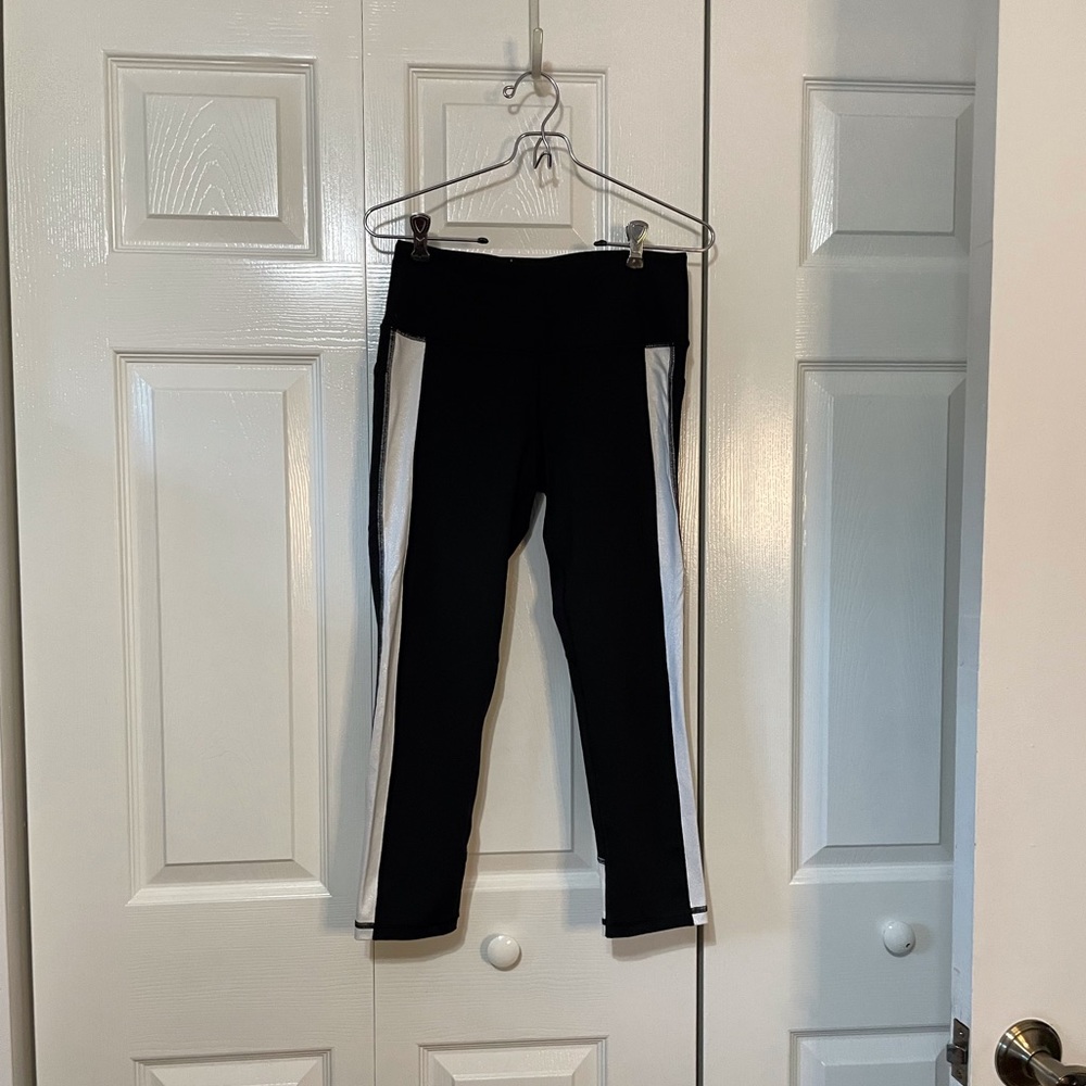 EUC Victoria’s Secret Workout Capri